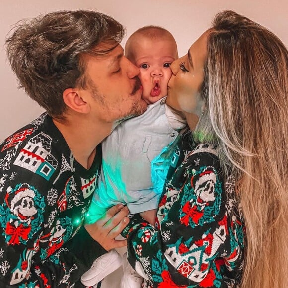 Saulo Poncio e Gabi Brandt são pais de Davi, de 5 meses