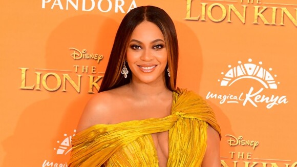 Beyoncé dispensa red carpet do Globo de Ouro e leva web ao delírio. Entenda