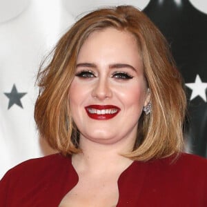 Adele revela perda da peso em conversa com fã: 'Está muito feliz'. Veja mais em matéria nesta sexta-feira, dia 10 de janeiro de 2020