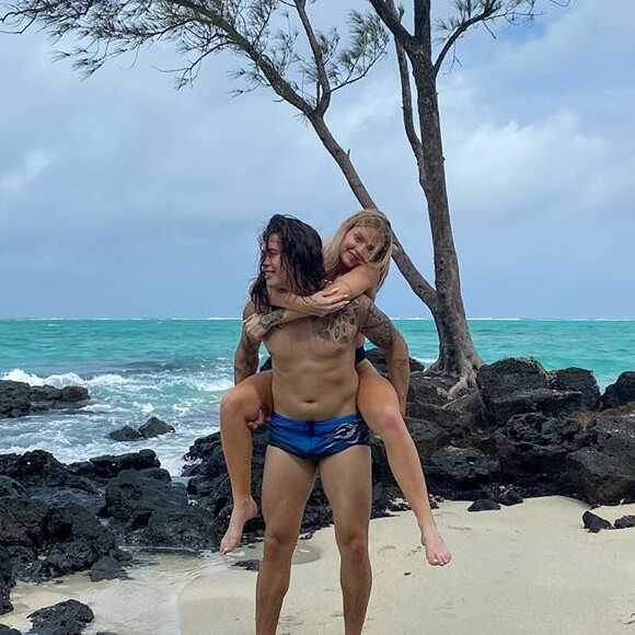 Whindersson Nunes postou a mais recente foto com Luisa Sonza dias antes do réveillon