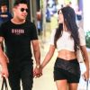 Felipe Araújo anda de mãos dadas com nova namorada, Estella Defant, em shopping nesta quarta-feira, dia 29 de janeiro de 2020