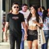 Felipe Araújo e nova namorada, Estella Defant, fazem compras em shopping nesta quarta-feira, dia 29 de janeiro de 2020