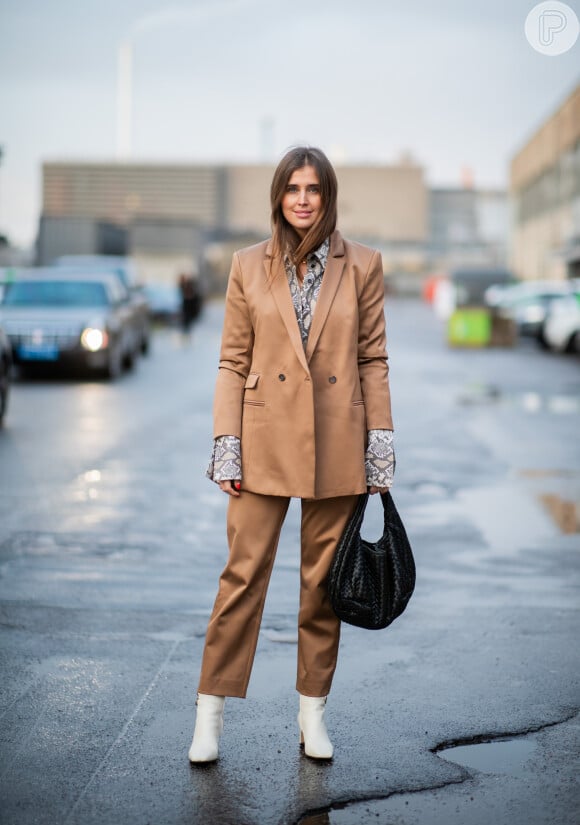 Moda na mão: bolsas Hobo marcou presença no street style da Copenhagen Fashion Week