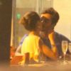 Isis Valverde fez programa a dois com marido e trocou beijos com André Resende no RJ nesta sexta-feira, 31 de janeiro de 2020