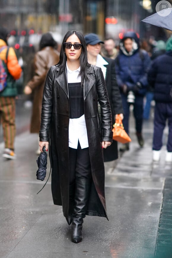 Moda de NY: espartilho tomara que caia é trend no street style do New York Fashion Week