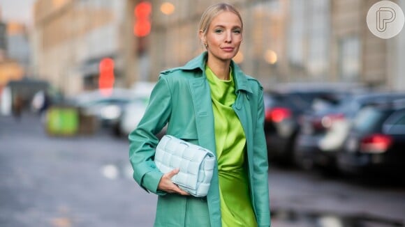 Bolsa da moda: modelos maximalistas estão em alta no street style