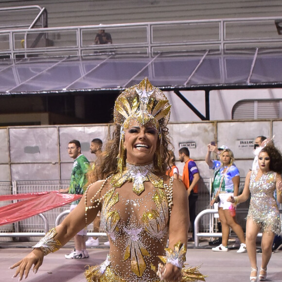 Look de Viviane Araujo foi feito pelos figurinistas Henrique Luna e Augusto Murilo