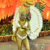 Munik Nunes estreou no carnaval de São Paulo usando fantasia com 8 mil cristais e avaliada em R$ 30 mil, neste sábado de carnaval, 22 de fevereiro de 2020