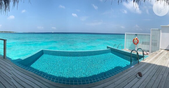 Fernanda Gentil posta foto do visual das Maldivas.