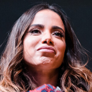 Anitta falou sobre ter passado mal durante ensaio de seu bloco, no Rio de Janeiro