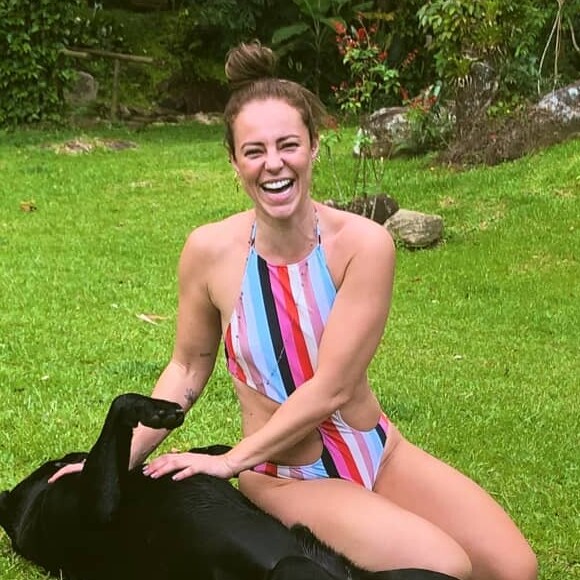 Paolla Oliveira dança funk em vídeo!