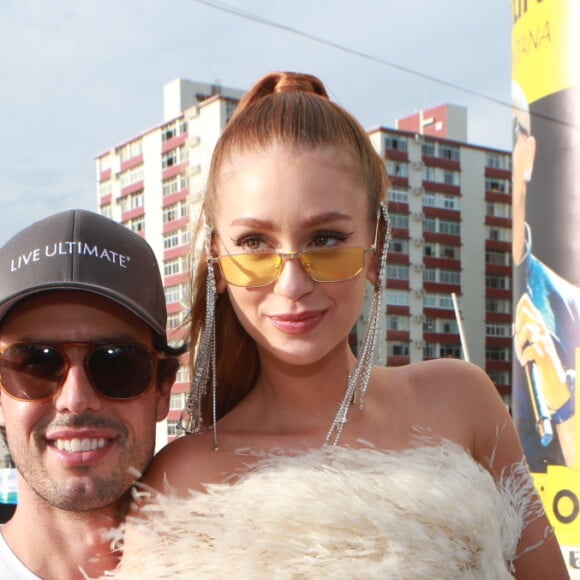 Marina Ruy Barbosa curtiu Carnaval com o marido, Xandinho Negrão