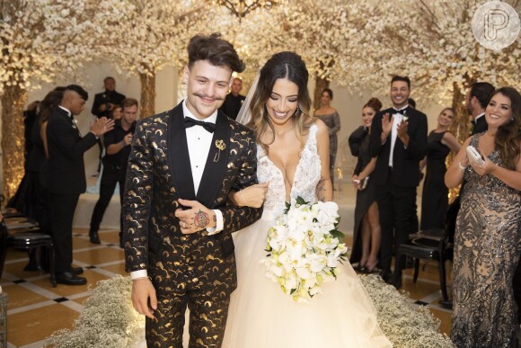 A influencer Gabi Brandt e o cantor Saulo Poncio se casaram em janeiro de 2019