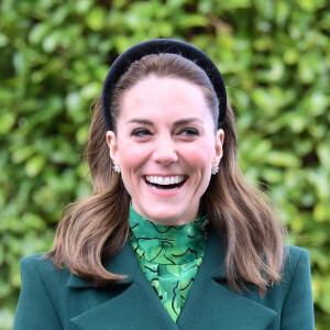 Kate Middleton mostrou toda a versatilidade do verde na escolha de seu look