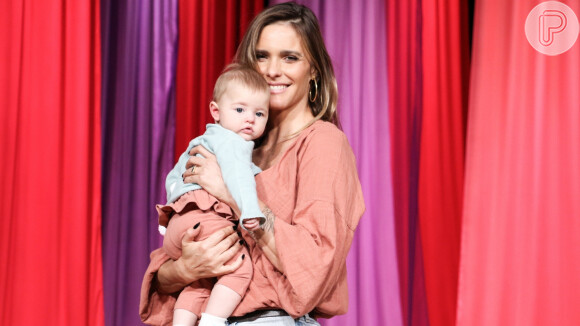 Fernanda Lima posou com filha, Maria Manoela, no Festival Grls, em São Paulo, neste domingo, 8 de março de 2020