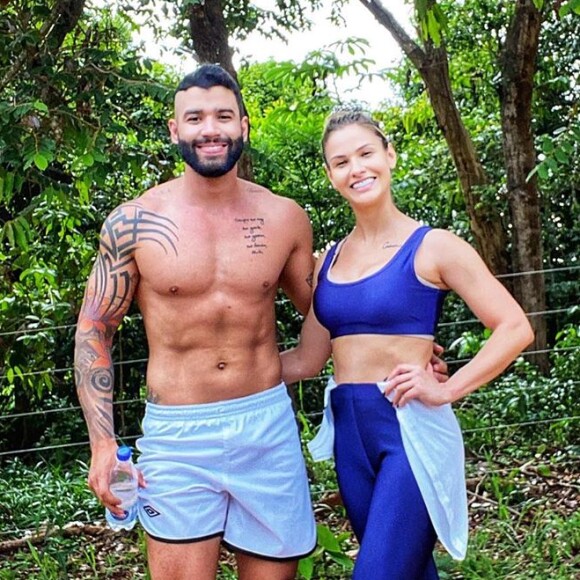 Gusttavo Lima mudou de visual e a mulher, Andressa Suita, opinou sobre o visual