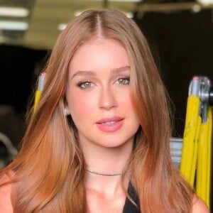 Marina Ruy Barbosa esbanja glamou em looks trendys para ensaio de moda