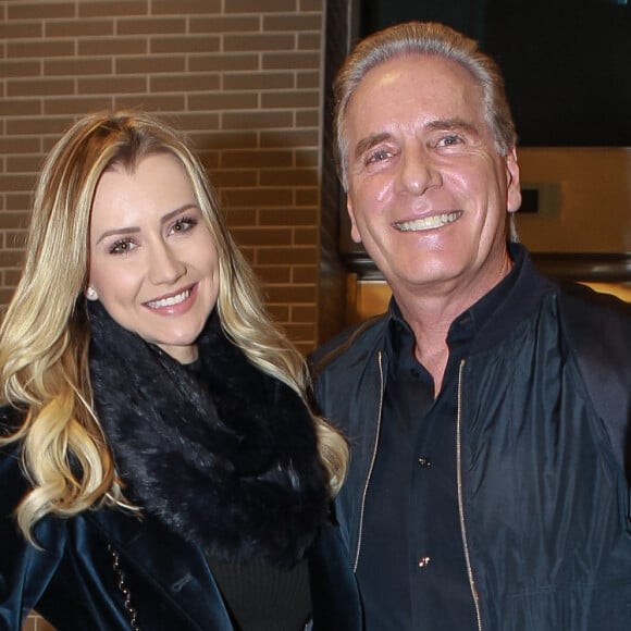 Ana Paula Siebert mostrou bom humor ao exibir a cama feita sob medida: 'Roberto Justus tem quase 2 metros de altura! Se ele ficar em uma cama normal, o pé dele, coitado, fica para fora'