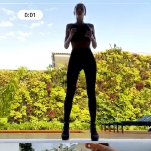 Bruna Marquezine surgiu em treino virtual com Chico Salgado