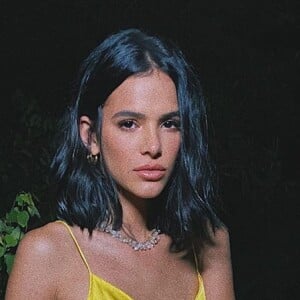 Bruna Marquezine teve a companhia da mãe, Neide, no treino