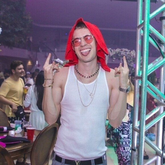 Leo Picon revelou já ter ficado com Rafa Kalimann