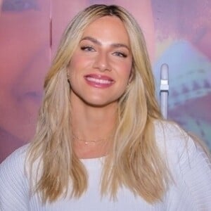 Giovanna Ewbank revela que já ficou com ex-BBB