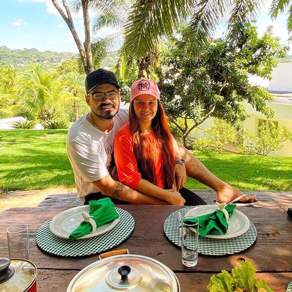 Maiara e o namorado, Fernando Zor, encantaram a mãe da cantora com o momento romântico