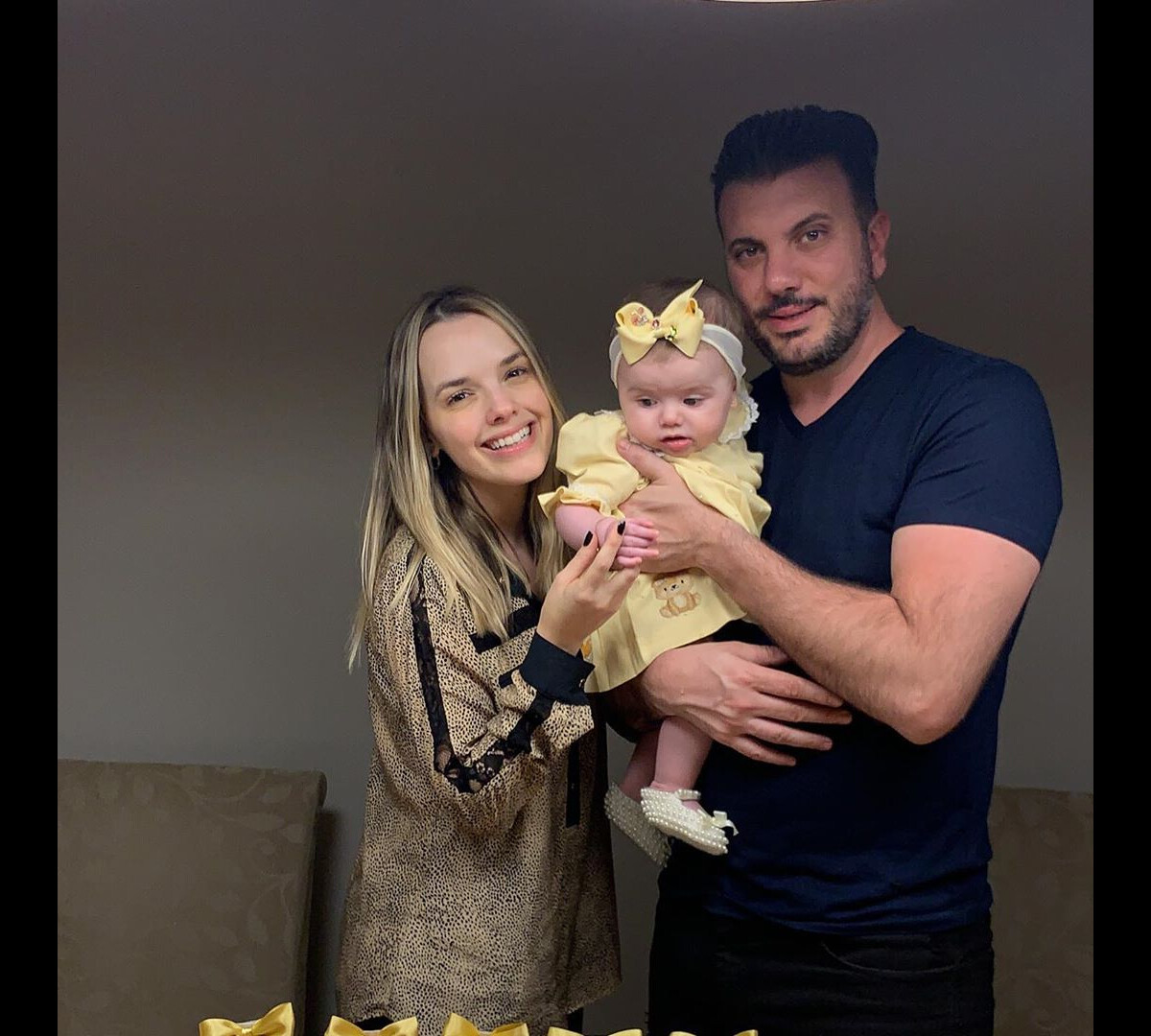 Foto Liz Filha De Thaeme Mariôto Usou Um Lacinho Ao Comemorar 6 Meses Purepeople 3457