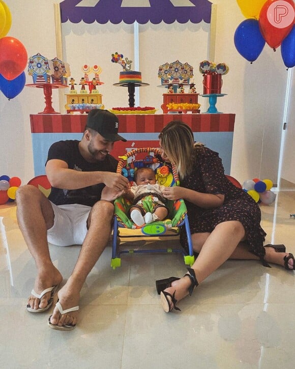 Marília Mendonça e Murilo Huff tietaram o filho, Léo, em festinha na casa da cantora