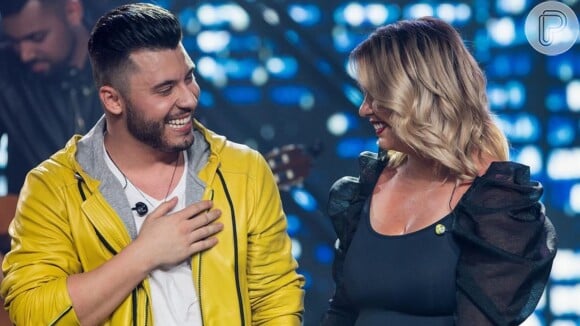 Murilo Huff cantou com namorada, Marília Mendonça, em live show