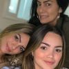 Kelly Key, a mãe, Beth, e a filha, Suzanna Freitas, confundiram fãs em selfie da adolescente