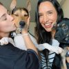 Laryssa Ayres e Maria Maya fizeram foto em família com cachorros