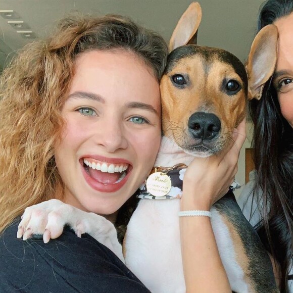 Laryssa Ayres e Maria Maya arrumaram duas companhias para a quarentena