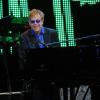 Elton John faz show em São Paulo, em 27 de fevereiro de 2013, e famosos marcam presença no evento
