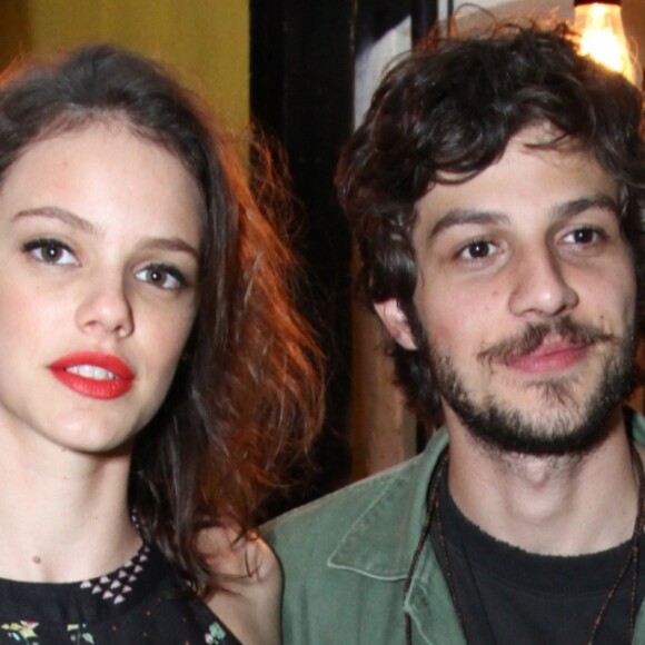 Beleza de filha de Chay Suede encanta famosos