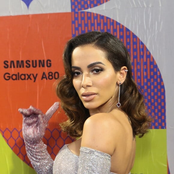 Anitta teve número de telefone vazado: 'Comecei a receber ligações e mensagens do mundo inteiro'