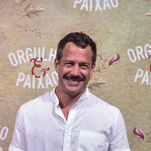 Malvino Salvador ganhou parabéns de seguidores ao anunciar nova gravidez da mulher, Kyra Gracie