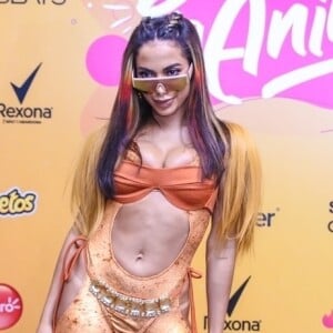 Anitta está de quarentena em sua mansão com Gui Araújo, no Rio de Janeiro