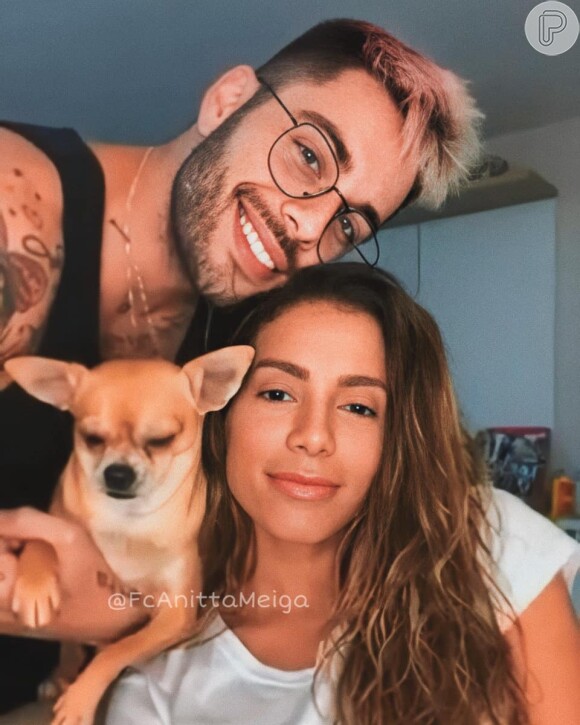 Gui Araújo levou seus pets para casa de Anitta: 'Tem três dela e ela está atrás de adotar mais'