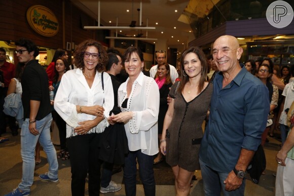 Ângela Vieira, Natália do Vale e Luiz Guilherme também prestigiaram a estreia da peça 'Amor Perverso'