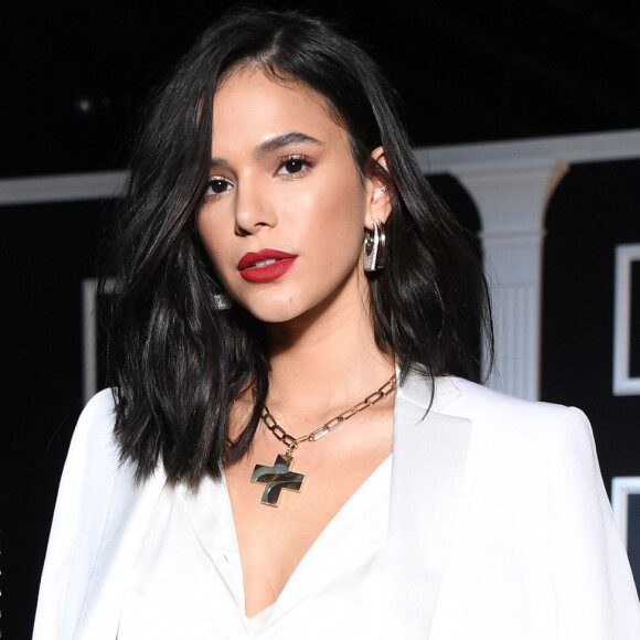 Cabelo de Bruna Marquezine passou por vários tratamentos