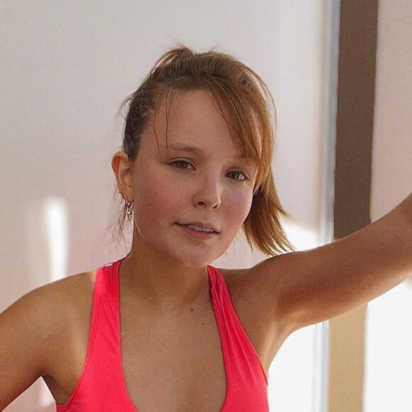 Larissa Manoela tem tido agenda intensa mesmo com o isolamento social