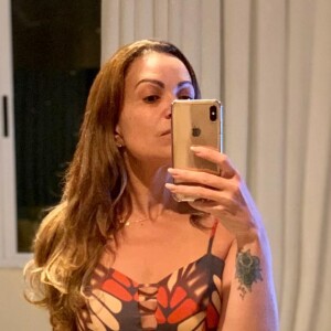 Solange Almeida vem arrasando com fotos em sua rede social