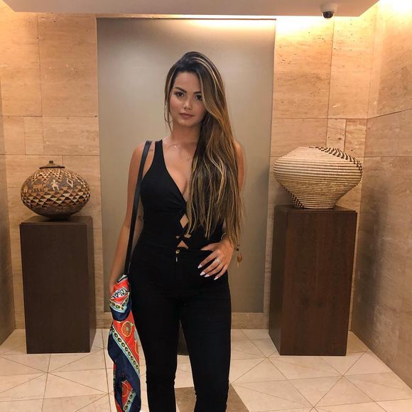 Filha de Kelly Key, Suzanna Freitas fará nova mastopexia em 2020