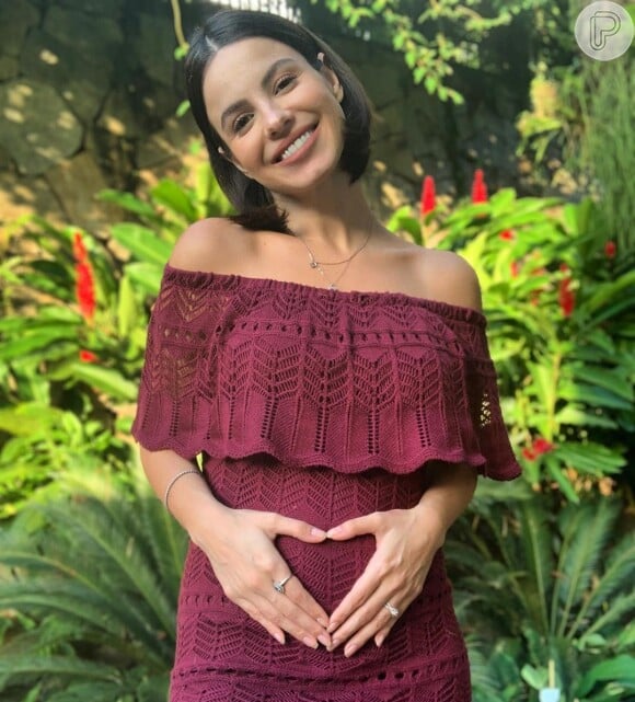 Sthefany Brito está grávida de quatro meses do primeiro filho