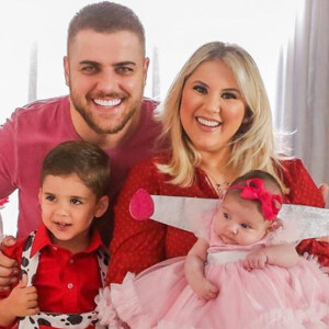 Zé Neto e a mulher, Natália Toscano, fazem festa nos três anos de José Filho, em 19 de julho de 2020