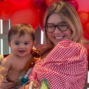 Marília Mendonça comemora aniversário com filho, Léo, nesta quarta-feira, 22 de julho de 2020