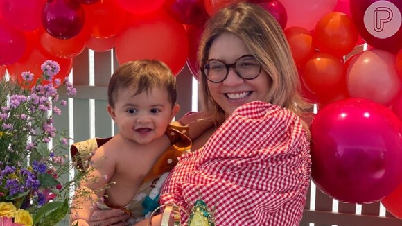 Marília Mendonça comemora aniversário com filho, Léo, nesta quarta-feira, 22 de julho de 2020