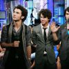 A banda Jonas Brothers cantou as músicas 'Burinin' Up' e 'Tonight' no festa de Ano Novo da Times Square de 2008 para 2009.