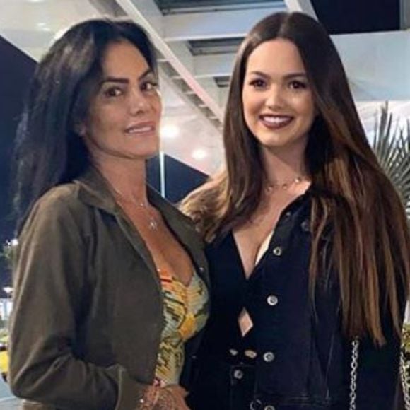 Suzanna Freitas chama atenção da web ao posar com a avó, Elisabeth Mota